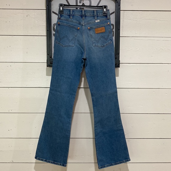 Wrangler Denim - Wrangler High Waisted Bootcut Sz 25